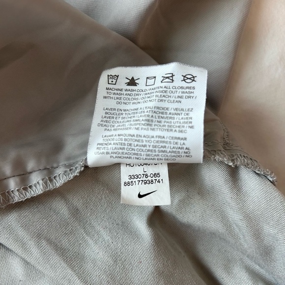 Nike golf men’s quarter zip
Size large - Picture 7 of 8